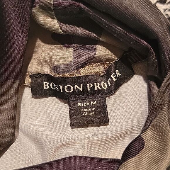 Boston Proper Camouflage Turtleneck Women's Top Sz Med - Picture 8 of 9
